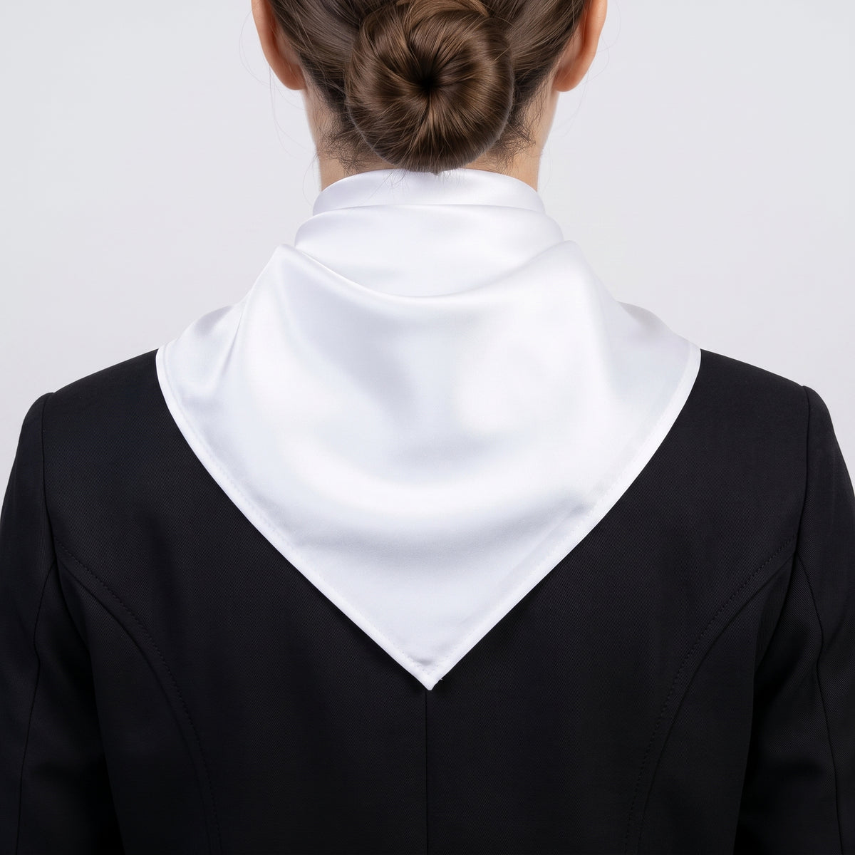 Pañuelo de fiesta blanco para el cuello